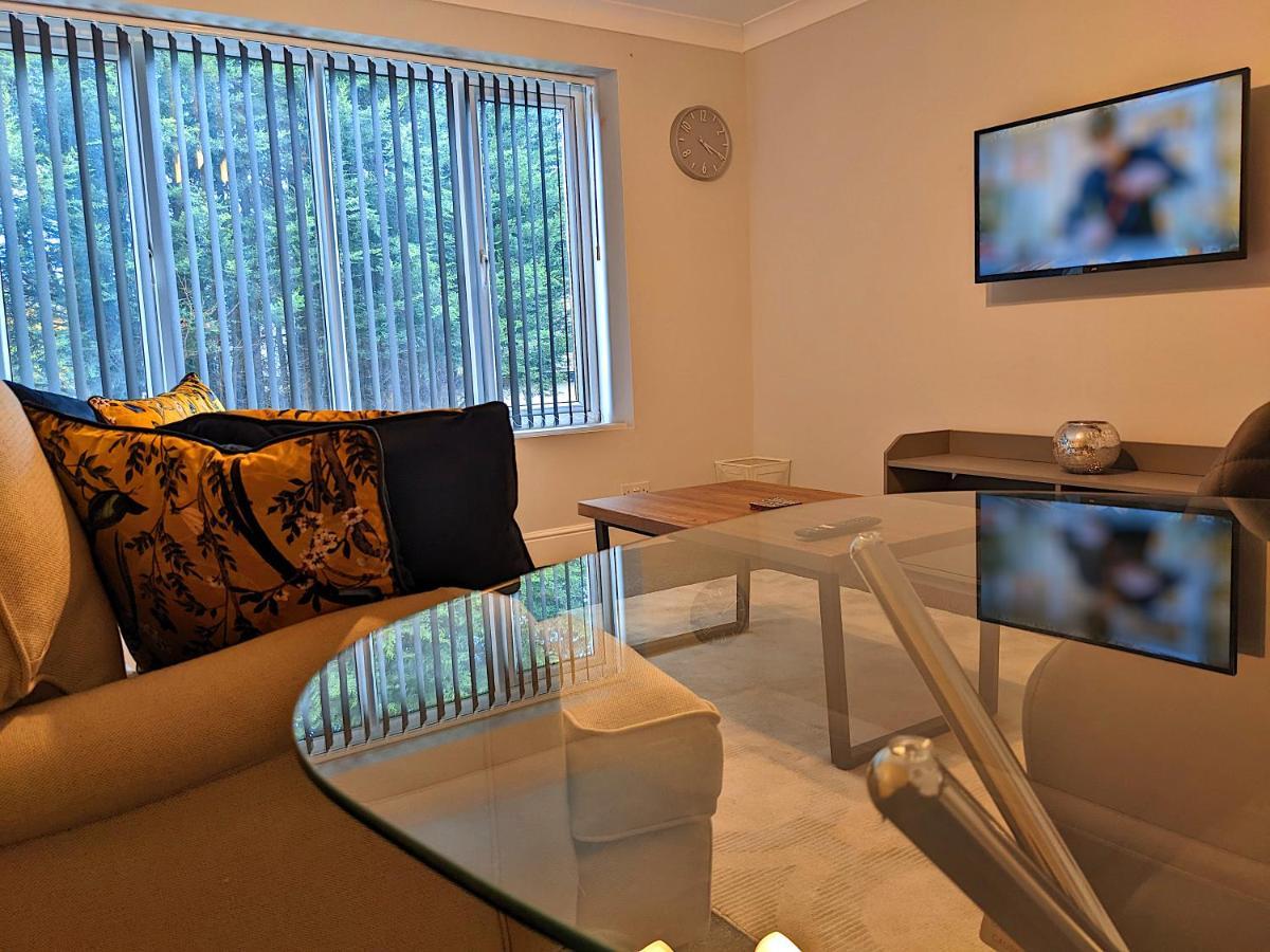 Racecourse Apartment ดอนคาสเตอร์ ภายนอก รูปภาพ
